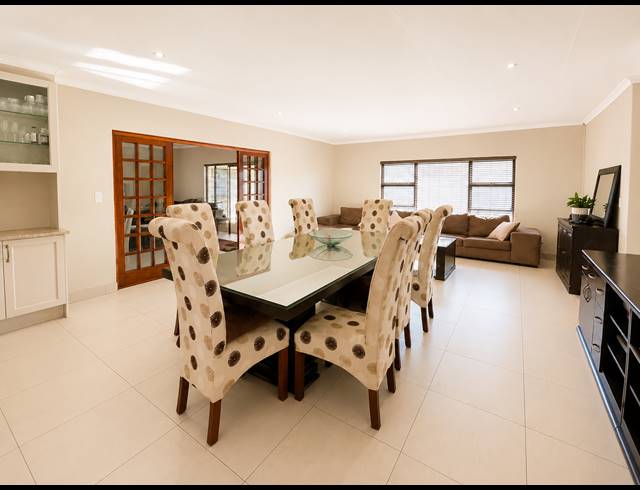 4 BEDROOM HOUSE FOR SALE IN THREE RIVERS EAST
